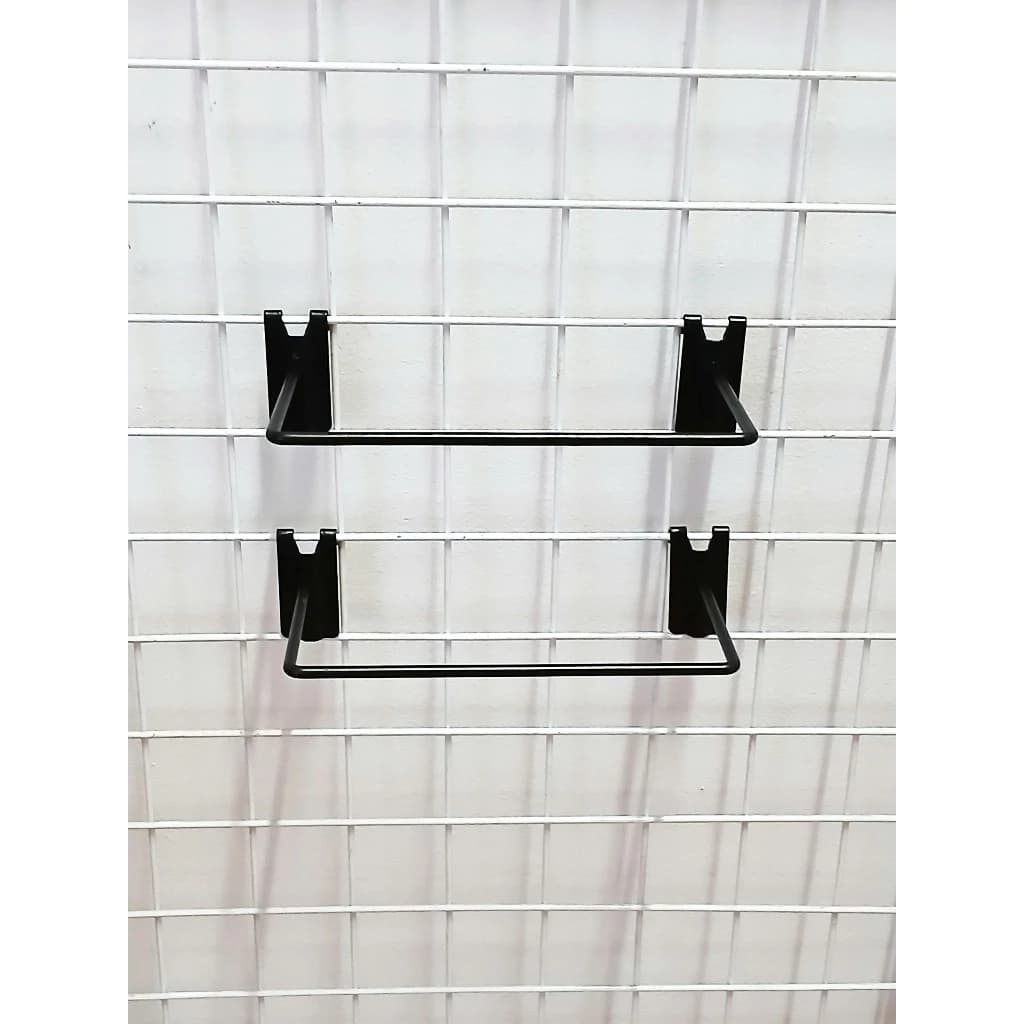 Trưng Bày Cửa Hàng Thể Thao Với Combo 10 kệ trưng bày giày dép cài lưới ô vuông 5cm, kích thước 18x20cm, sắt phi 5mm | Sports store display