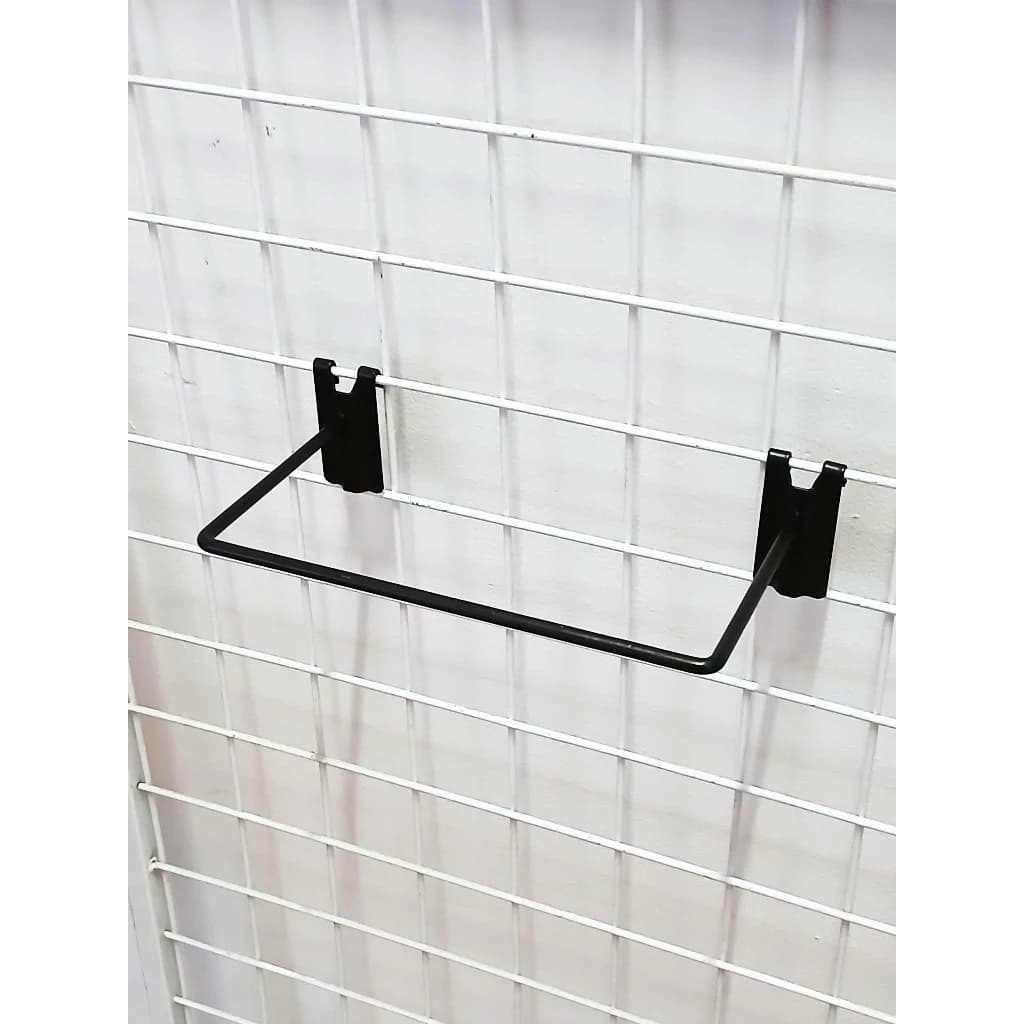 Trưng Bày Cửa Hàng Thể Thao Với Combo 10 kệ trưng bày giày dép cài lưới ô vuông 5cm, kích thước 18x20cm, sắt phi 5mm | Sports store display