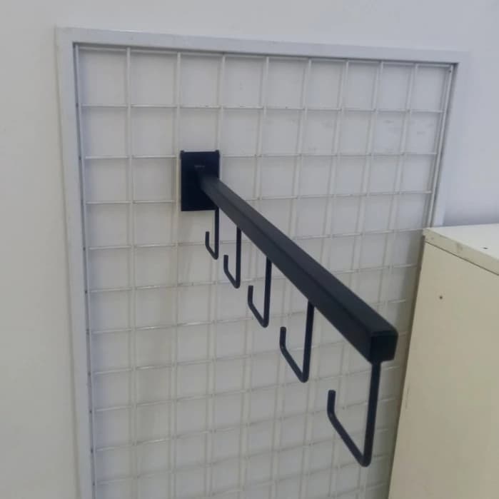 Trưng Bày Cửa Hàng Thể Thao Với Móc râu treo phụ kiện đa năng treo vợt quần áo phụ kiện balo túi xách 5 móc râu riêng biệt dài 35cm | Sports store display