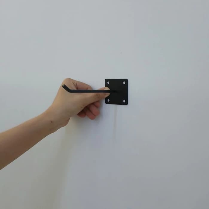 Trưng Bày Cửa Hàng Thể Thao Với Móc Treo Phụ Kiện Bắt Ốc Sắt Phi 5 Sơn Tĩnh Điện Đen | Sports store display