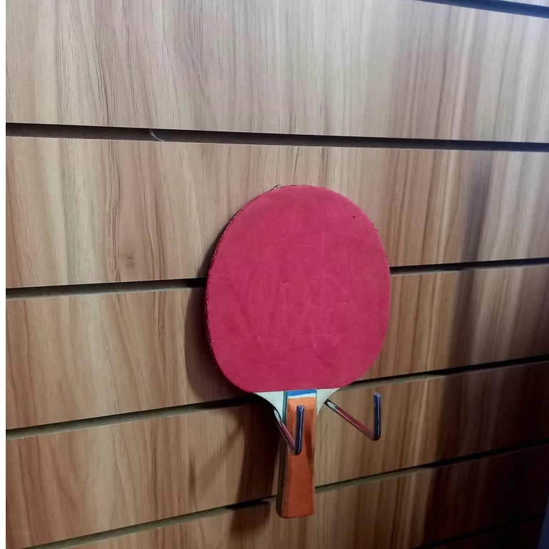 Trưng Bày Cửa Hàng Thể Thao Với Móc Treo Vợt Bóng Bàn Gắn Kệ Rãnh Slatwall | Sports store display