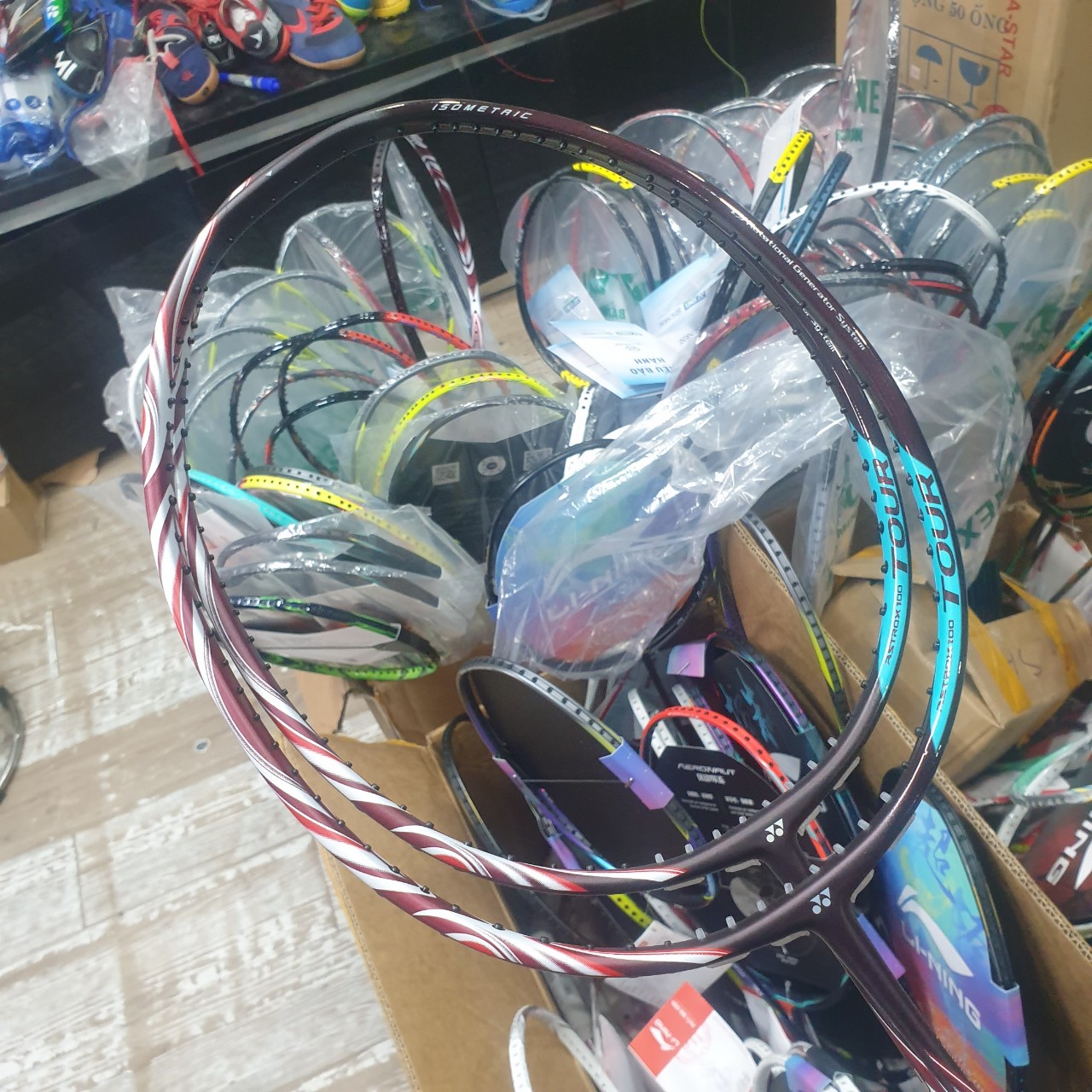 Vợt Cầu Lông Yonex Astrox 100 Tour Đỏ