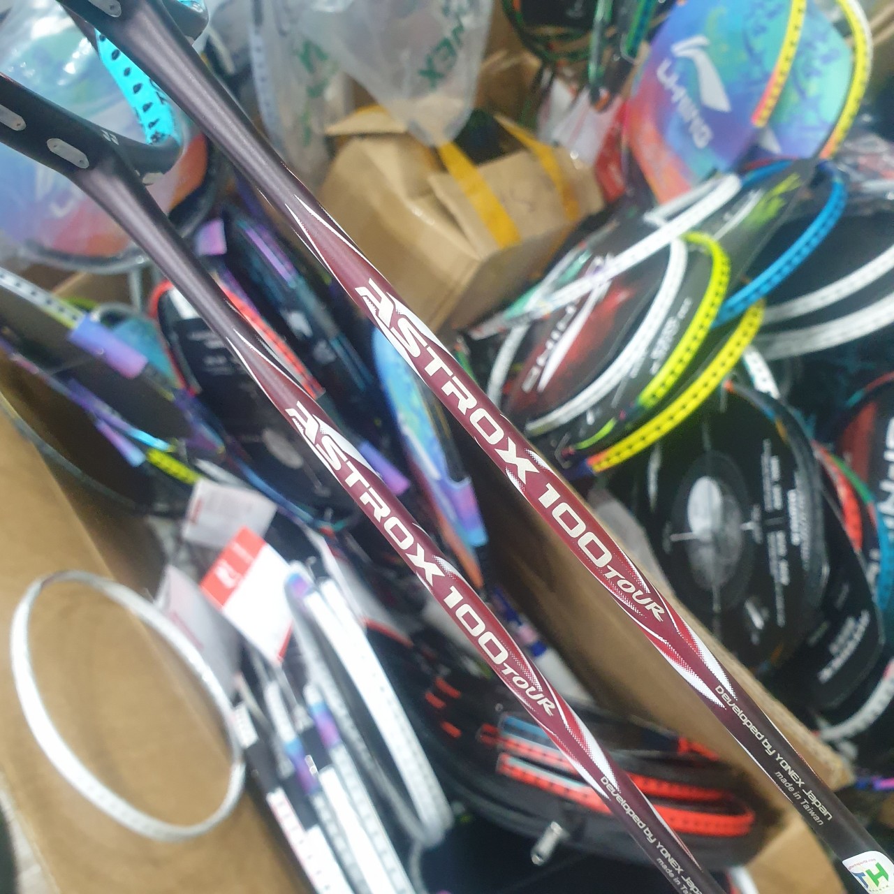 Vợt Cầu Lông Yonex Astrox 100 Tour Đỏ