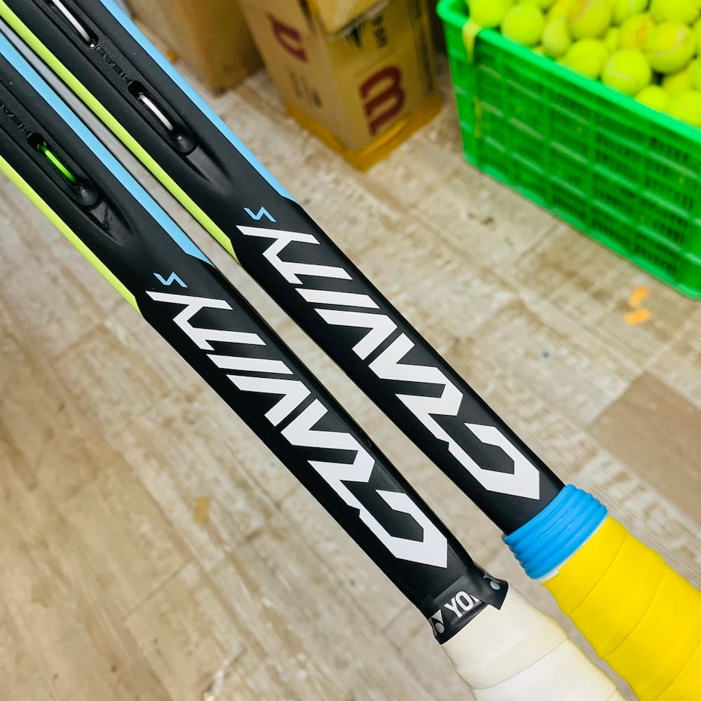 Cặp Vợt Tennis Cũ Head Gravity S 2022 285gr