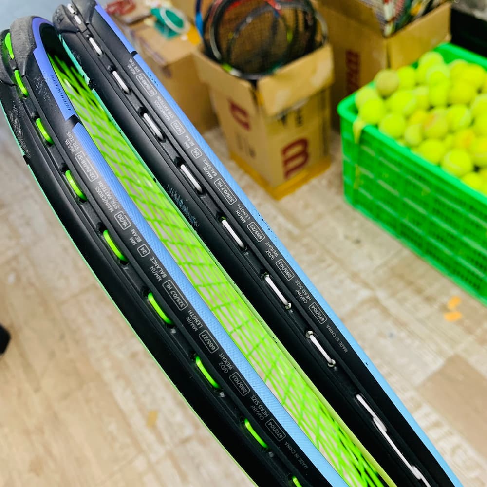 Cặp Vợt Tennis Cũ Head Gravity S 2022 285gr
