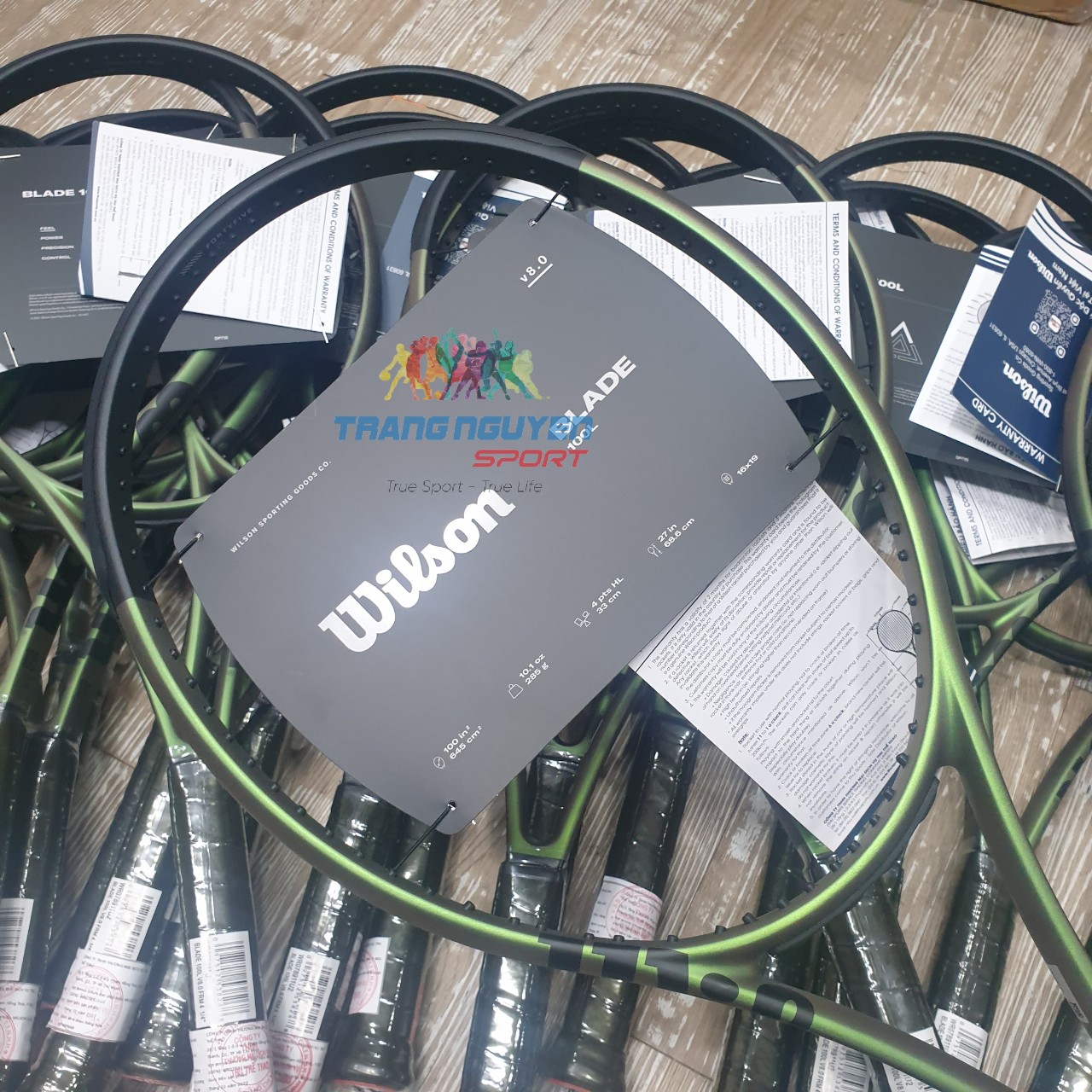 Vợt Tennis Wilson Blade 100L V8 Năm 2023 (285gr) | WR078911U