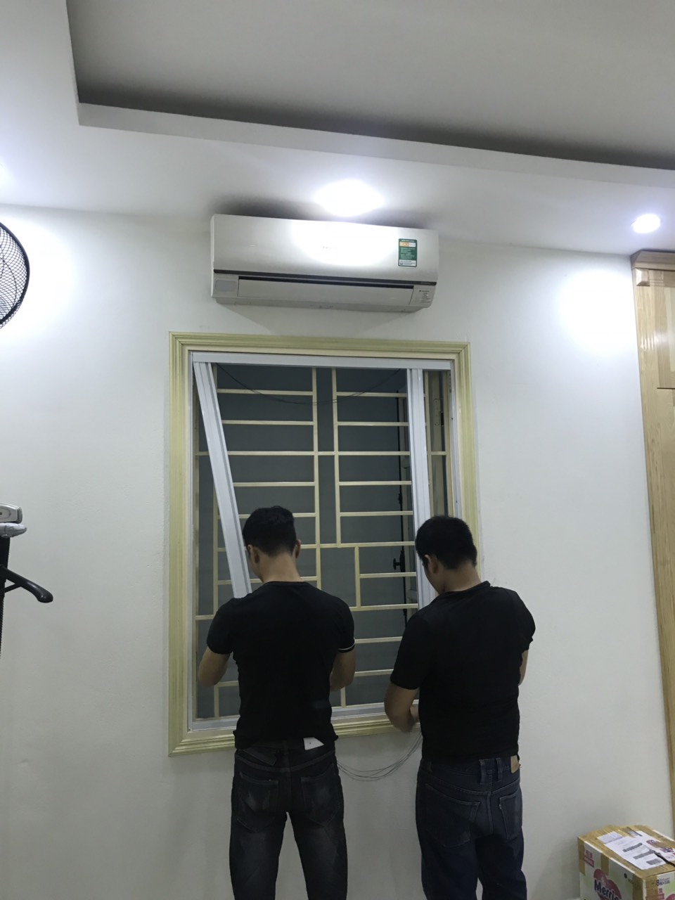 cua chong muoi