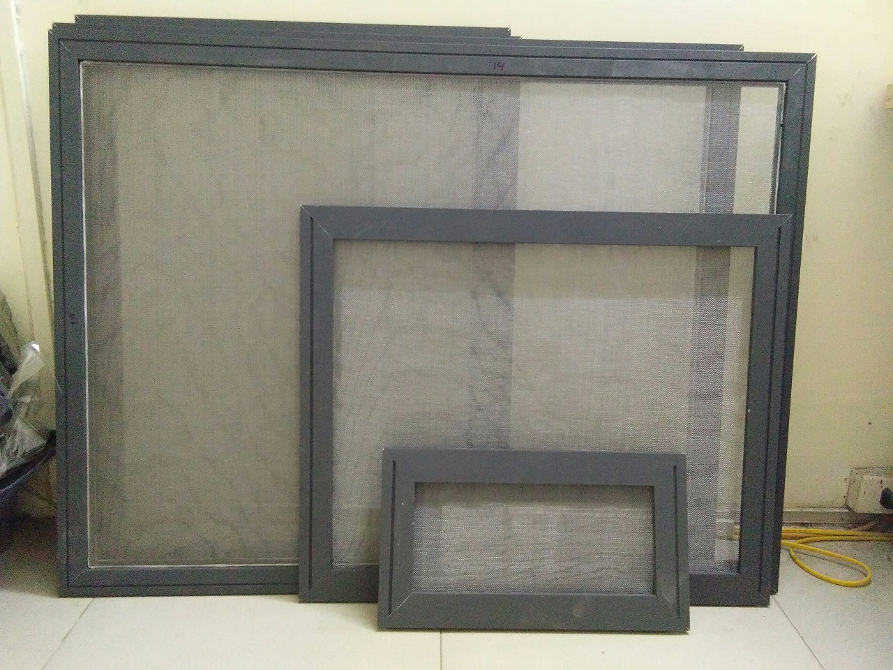 Cửa Lưới Chống Muỗi Dạng Fix Màu Xám