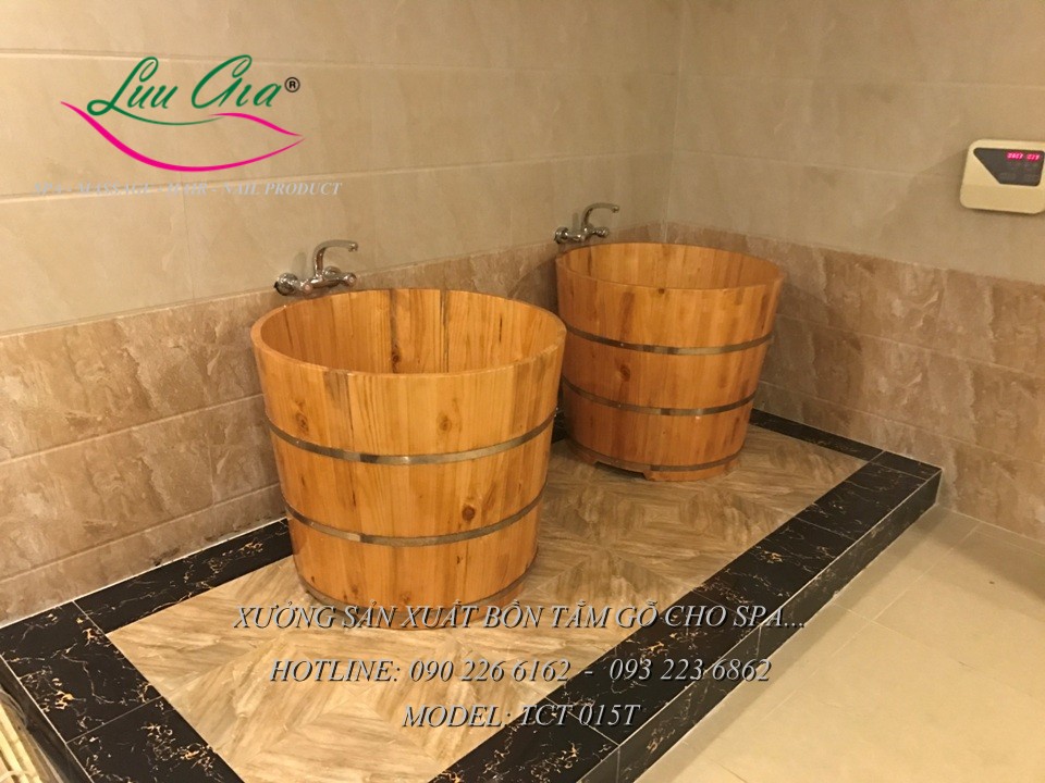Bồn tắm gỗ thông hình tròn
