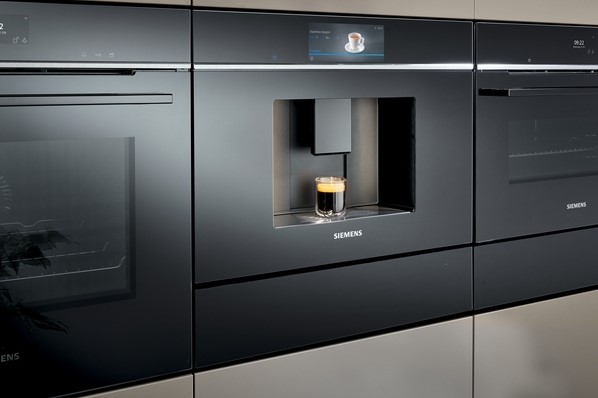 MÁY PHA CAFE ÂM TỦ TỰ ĐỘNG SIEMENS CT718L1B0 IQ 700