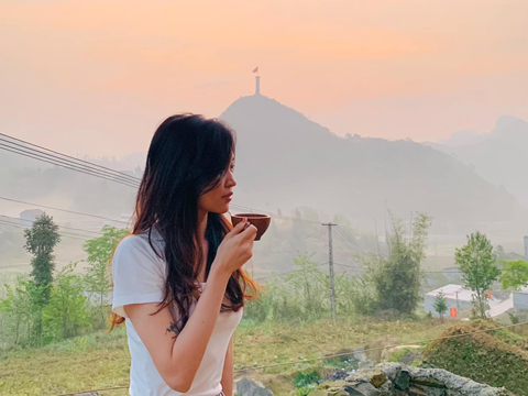 Review Kinh Nghiệm, Giá Vé Cột Cờ LŨNG CÚ Hà Giang 2025