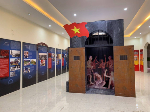 Nhà Tù Sơn La Ở Đâu ? Review Kinh Nghiệm, Giá Vé 2025