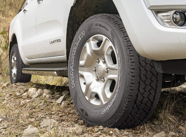 Lốp Goodyear 255/65R17 Wrangler At Silenttrac | G7Auto.vn