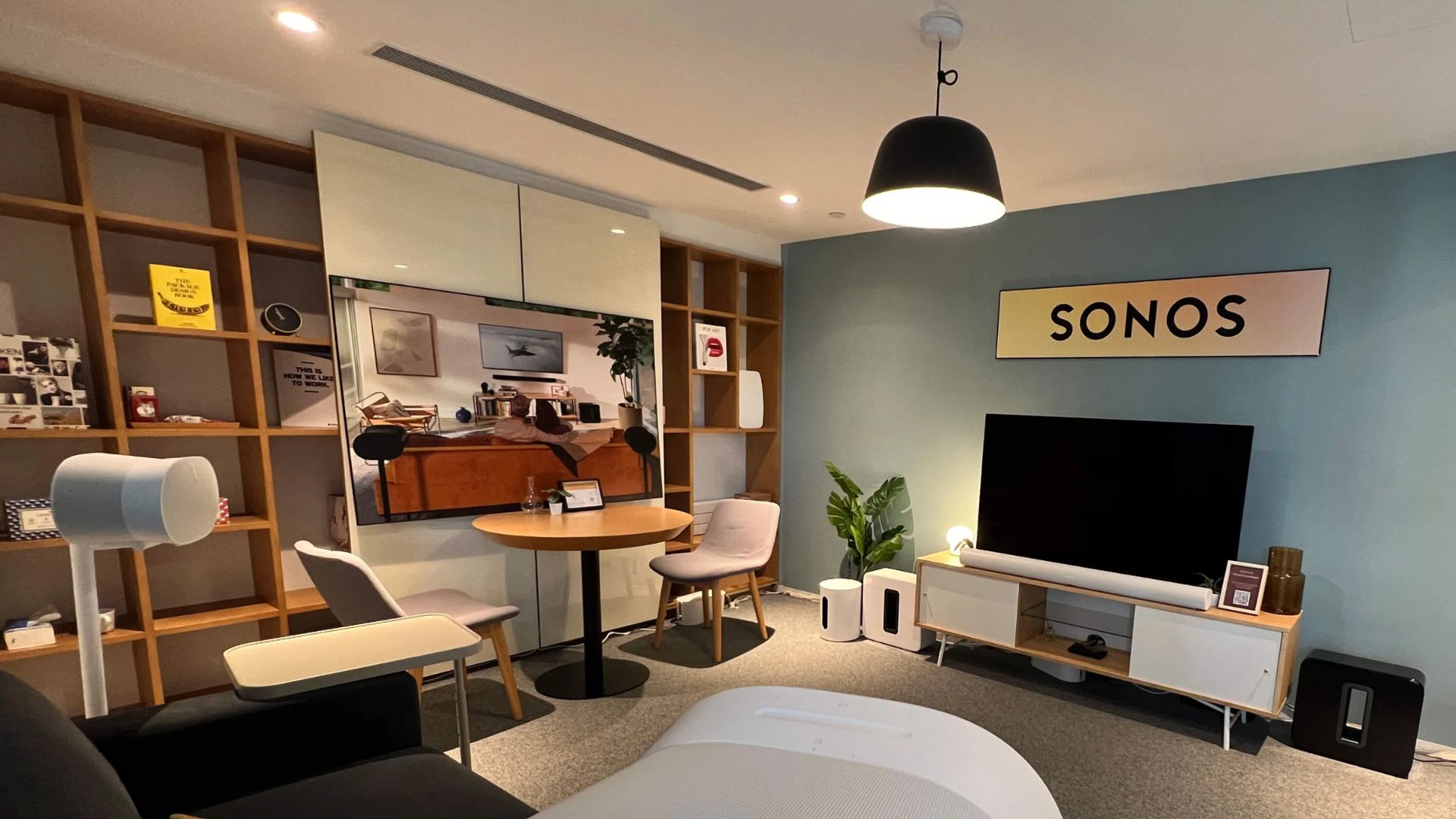 Hệ thống Sonos Ultimate Immersive Set xem phim cao cấp