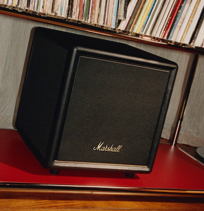 Heston Sub 200: Âm trầm "Cơ bắp"