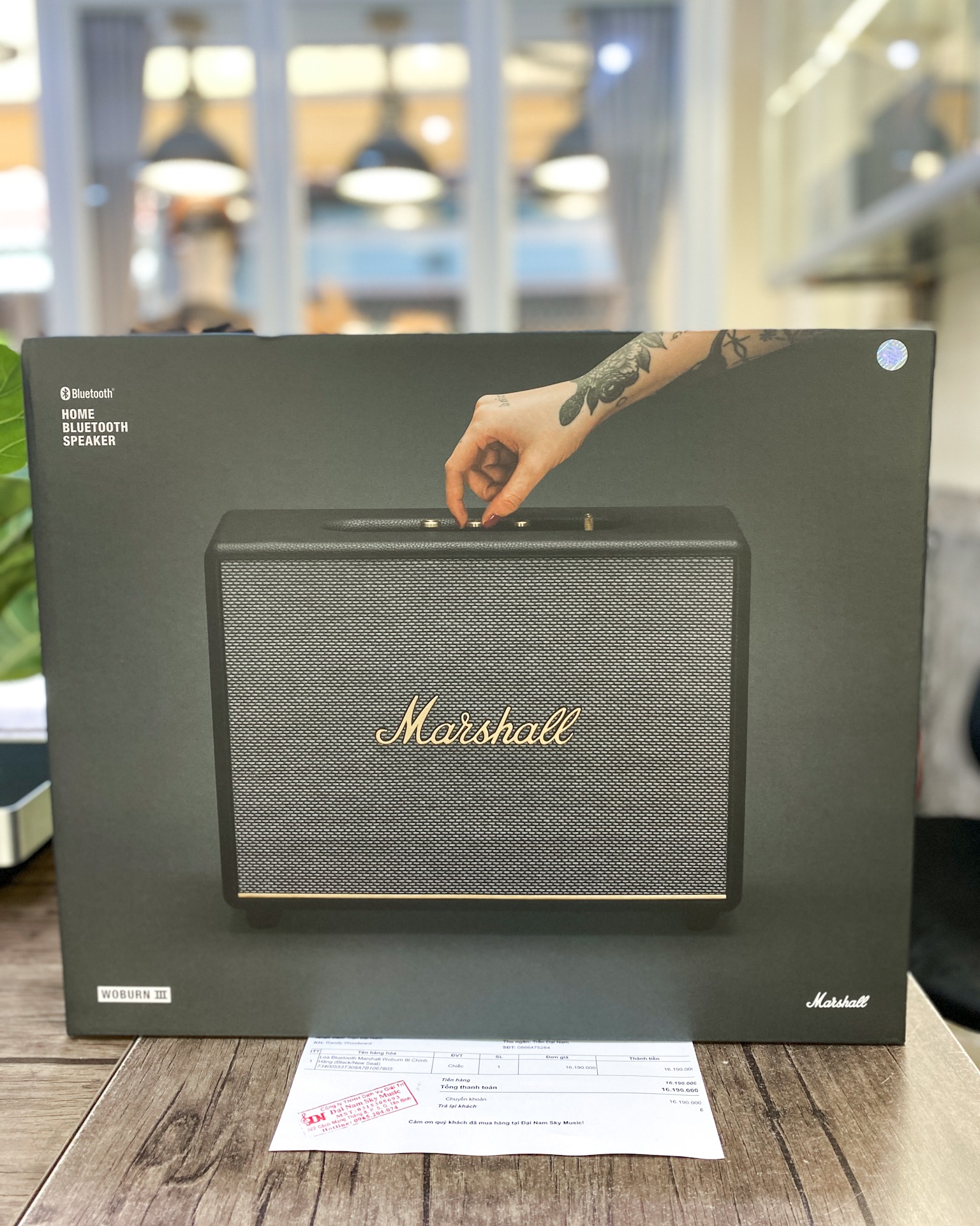 Marshall Hanwell và Marshall Woburn III: Phân Tích Chuyên Sâu Cuộc Đối Đầu Giữa Di Sản Analog và Flagship Hiện Đại