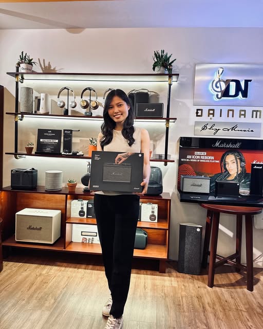 So Sánh Marshall Stanmore 2 và Stanmore 3