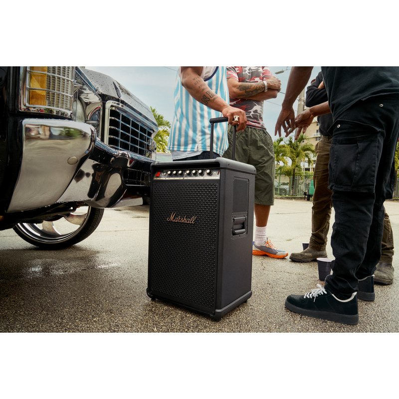 Mặt trước loa party Marshall Bromley 750 với các nút điều khiển và logo Marshall brass