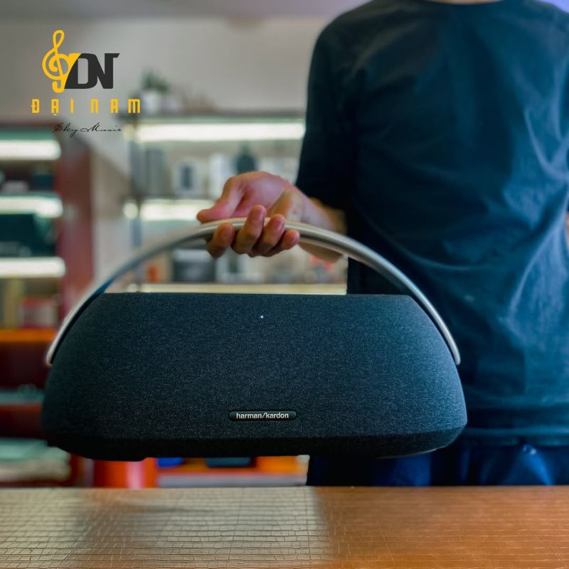 Harman Kardon Go+Play 3 màu đen tại showroom Đại Nam Sky Music TP.HCM