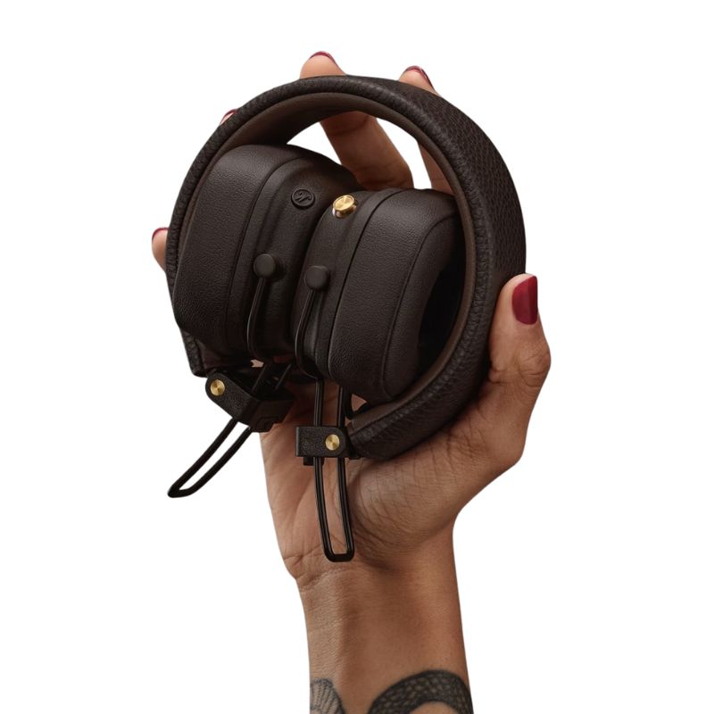 Marshall Major V Brown gập gọn tiện mang theo — pin 100+ giờ không lo hết pin cả tuần
