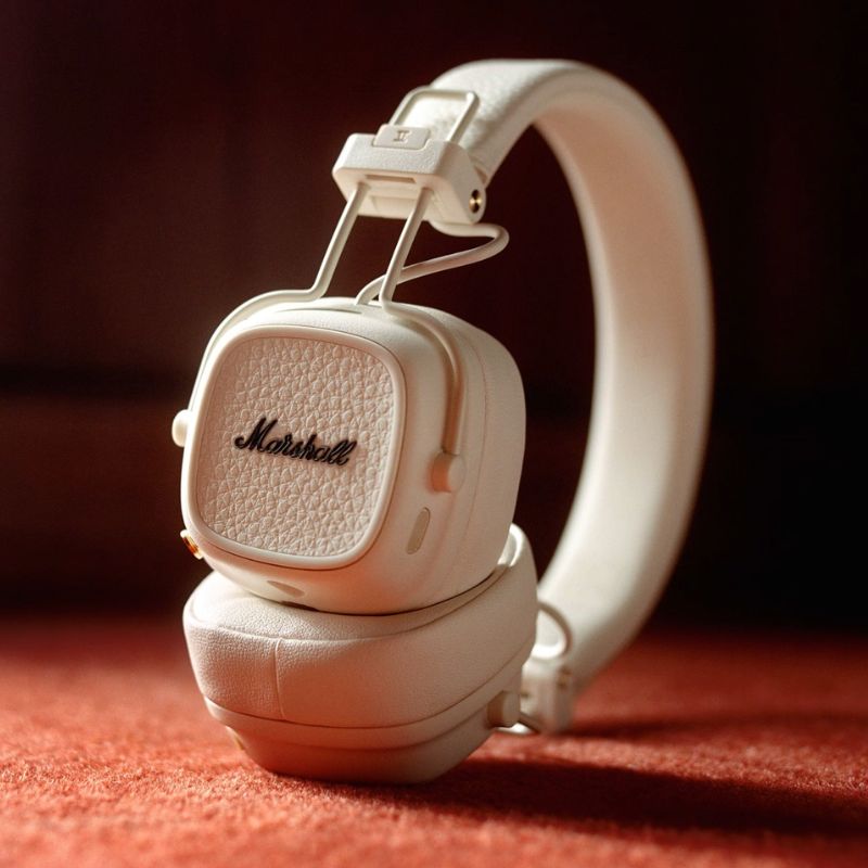 Marshall Major V Cream phong cách thời trang — cá nhân hóa âm thanh qua ứng dụng Marshall Bluetooth App