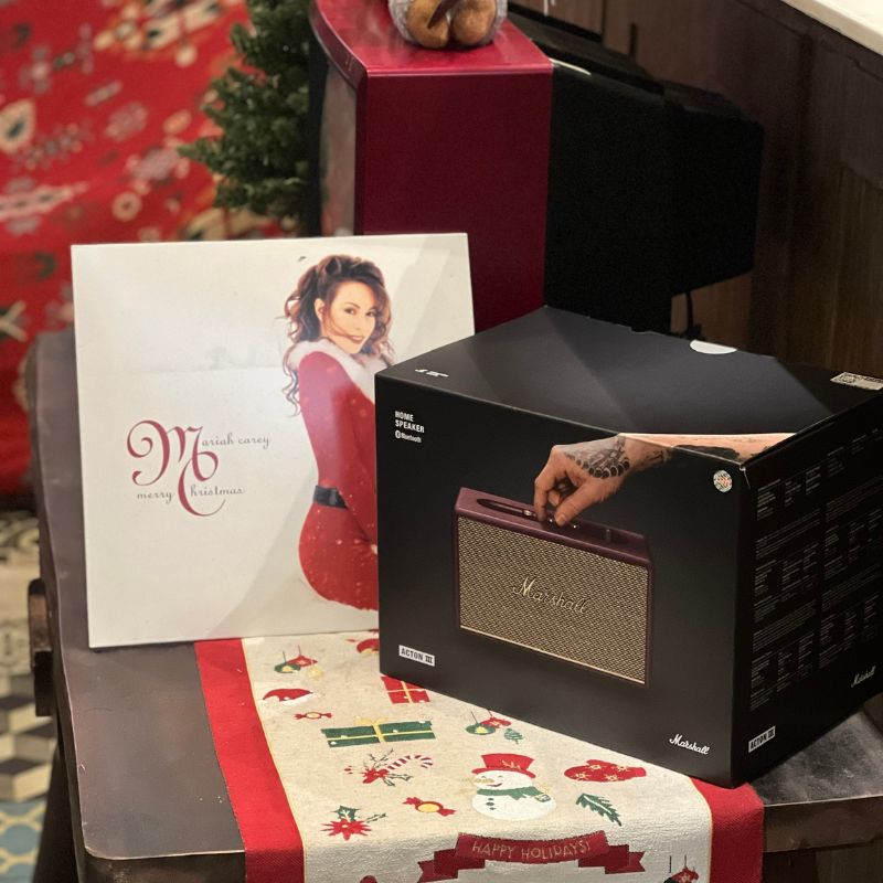 Hộp Marshall Acton III Burgundy khi unboxing - limited edition chính hãng ASH Việt Nam tại Đại Nam Sky Music