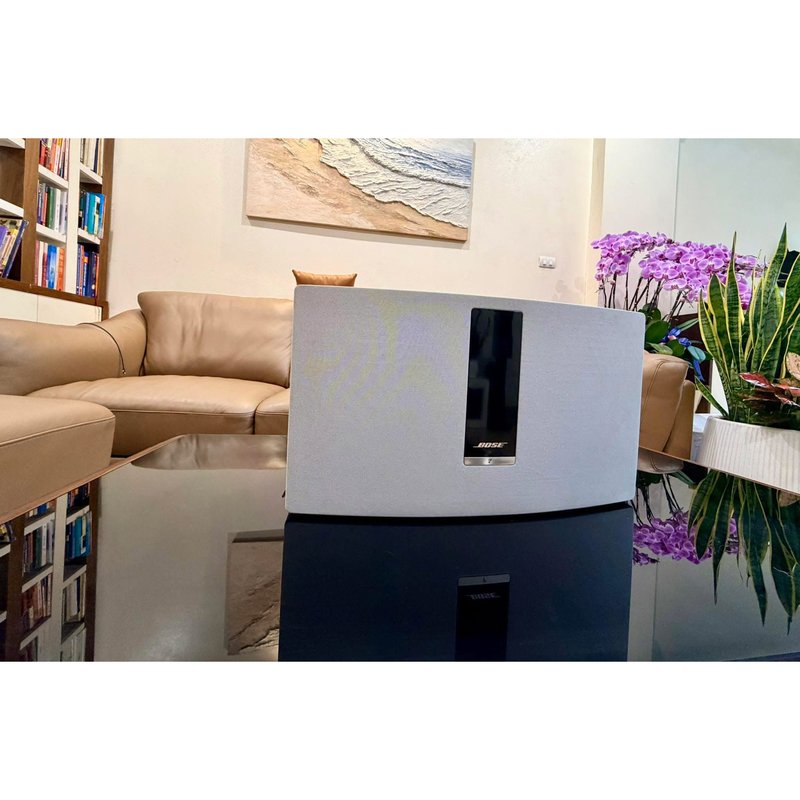 Loa Bose SoundTouch 30 trong không gian phòng khách gia đình tại Đại Nam