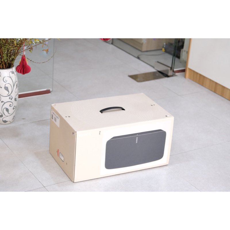 Hộp loa Sonos Five tại showroom Đại Nam Sky Music