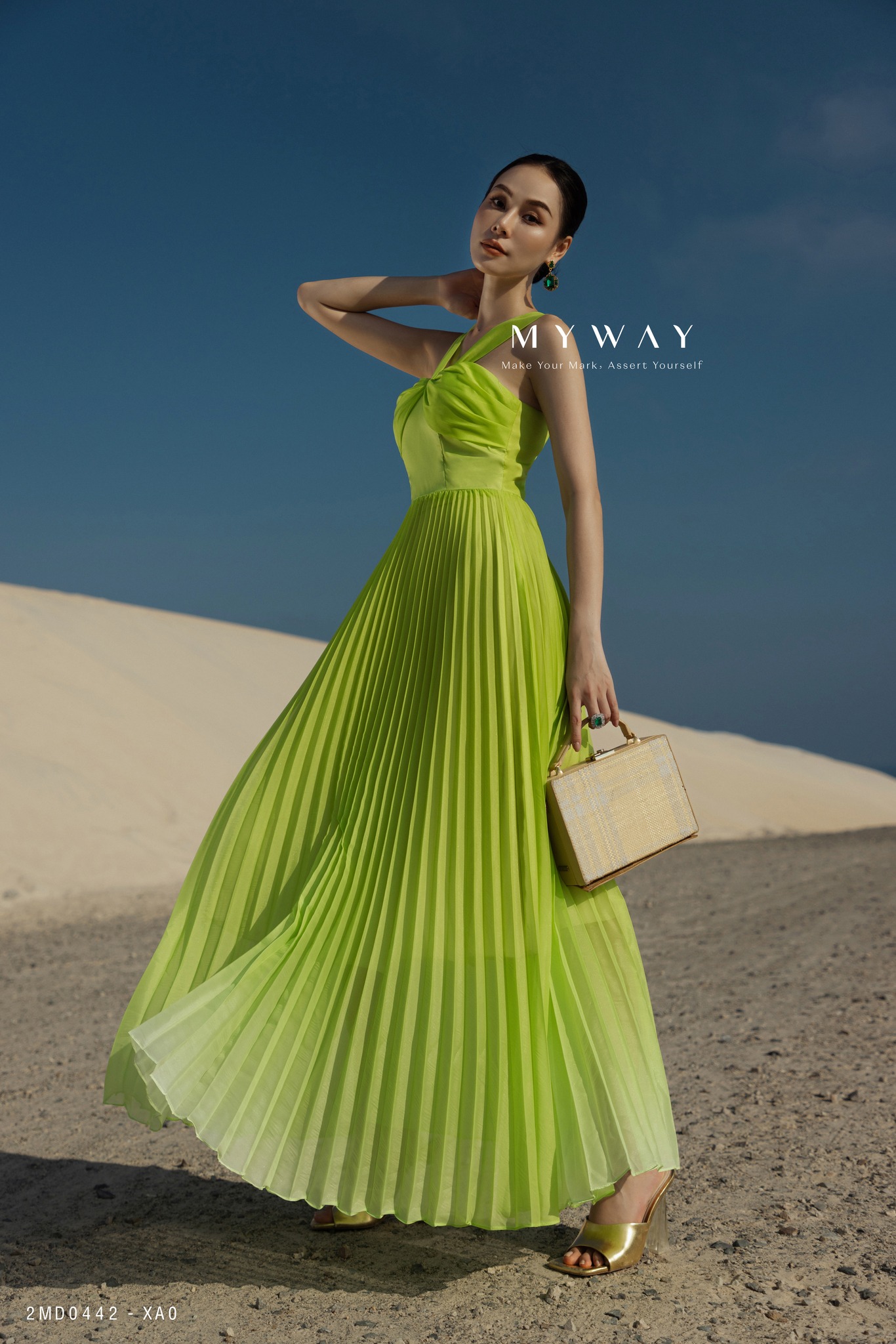 Green Neon - Xu hướng màu sắc mùa hè 2024 | My Way Fashion || Thời ...