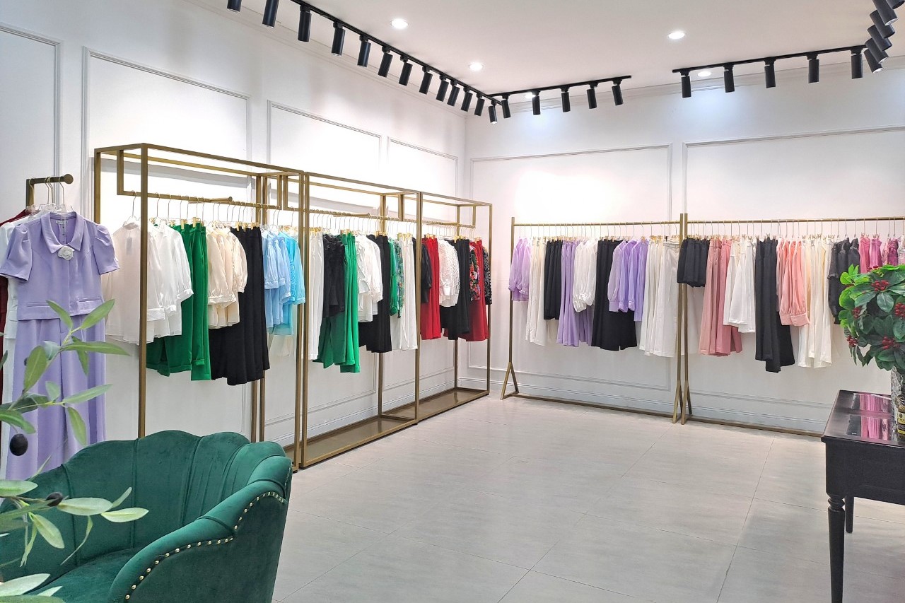 Showroom 30 Nguyễn Văn Huyên