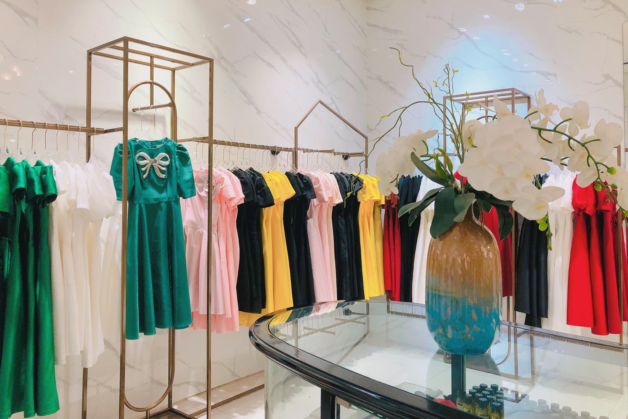 Showroom 18 Phan Đình Phùng