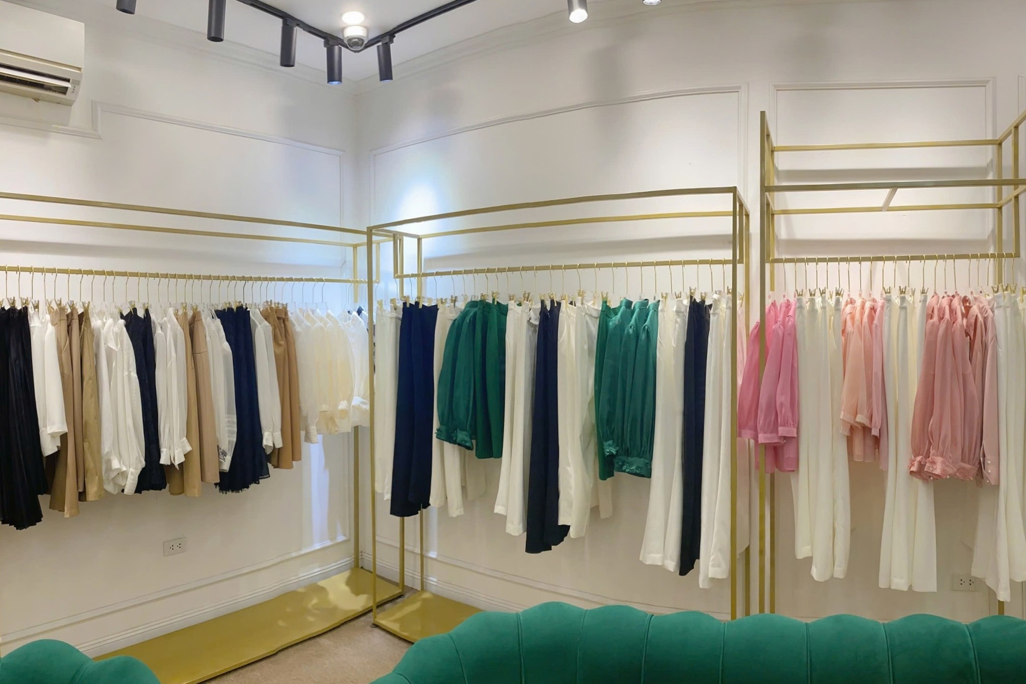 Showroom 30 Nguyễn Văn Huyên