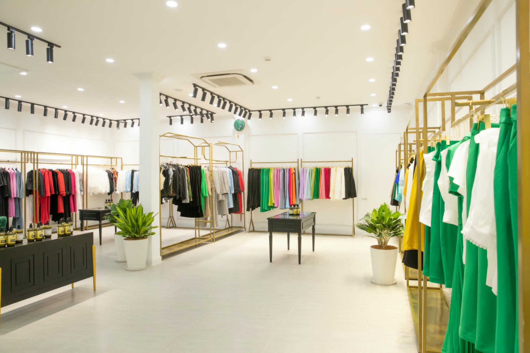 Showroom 475-477 Võ Văn Tần