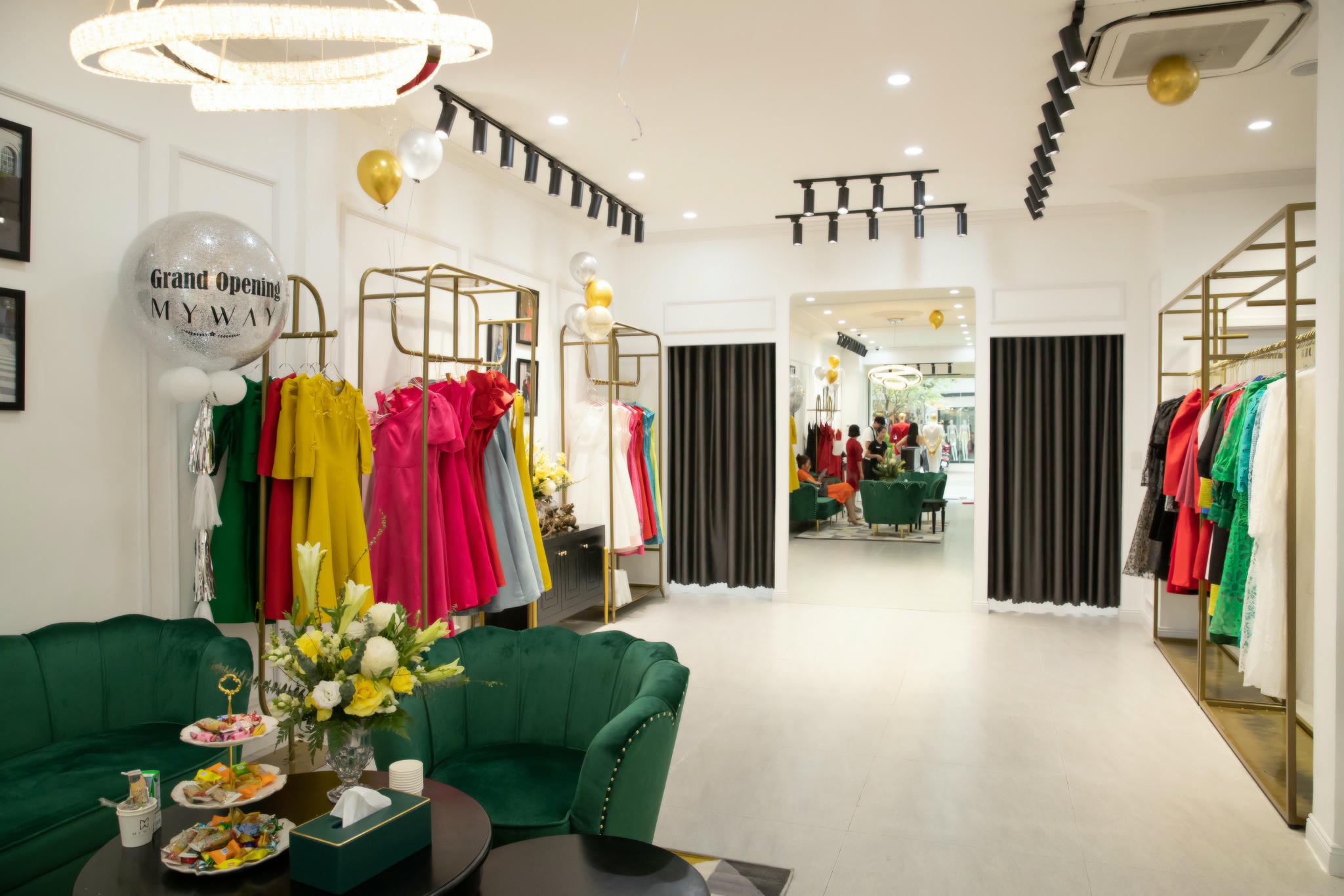 Showroom 475-477 Võ Văn Tần