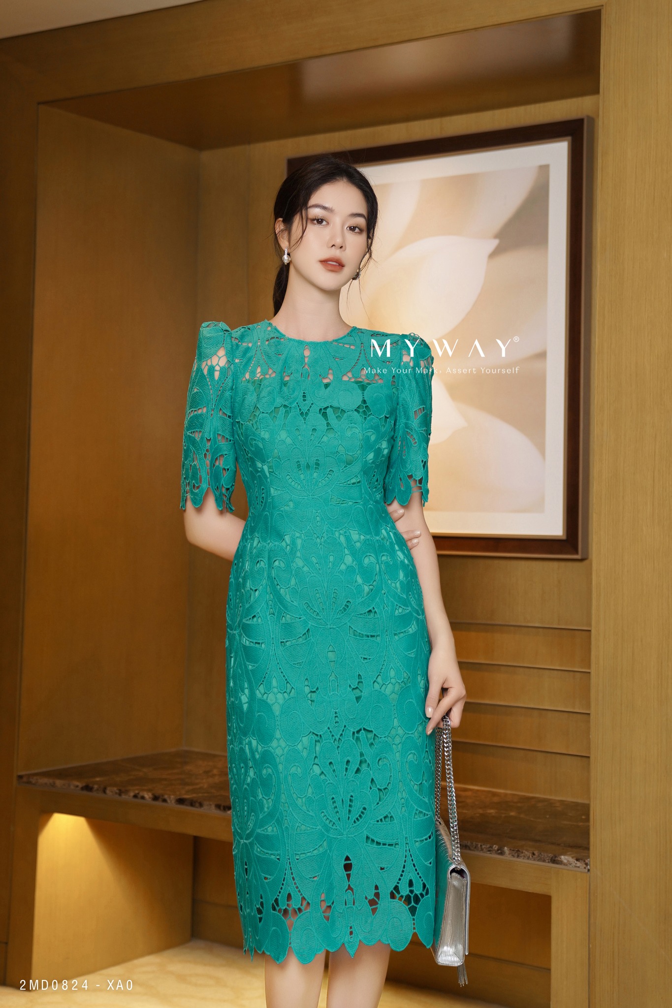 Chân váy lụa xanh ngọc nhún ly sườn thiết kế Elise FW2205134BKSIBL | Shopee  Việt Nam