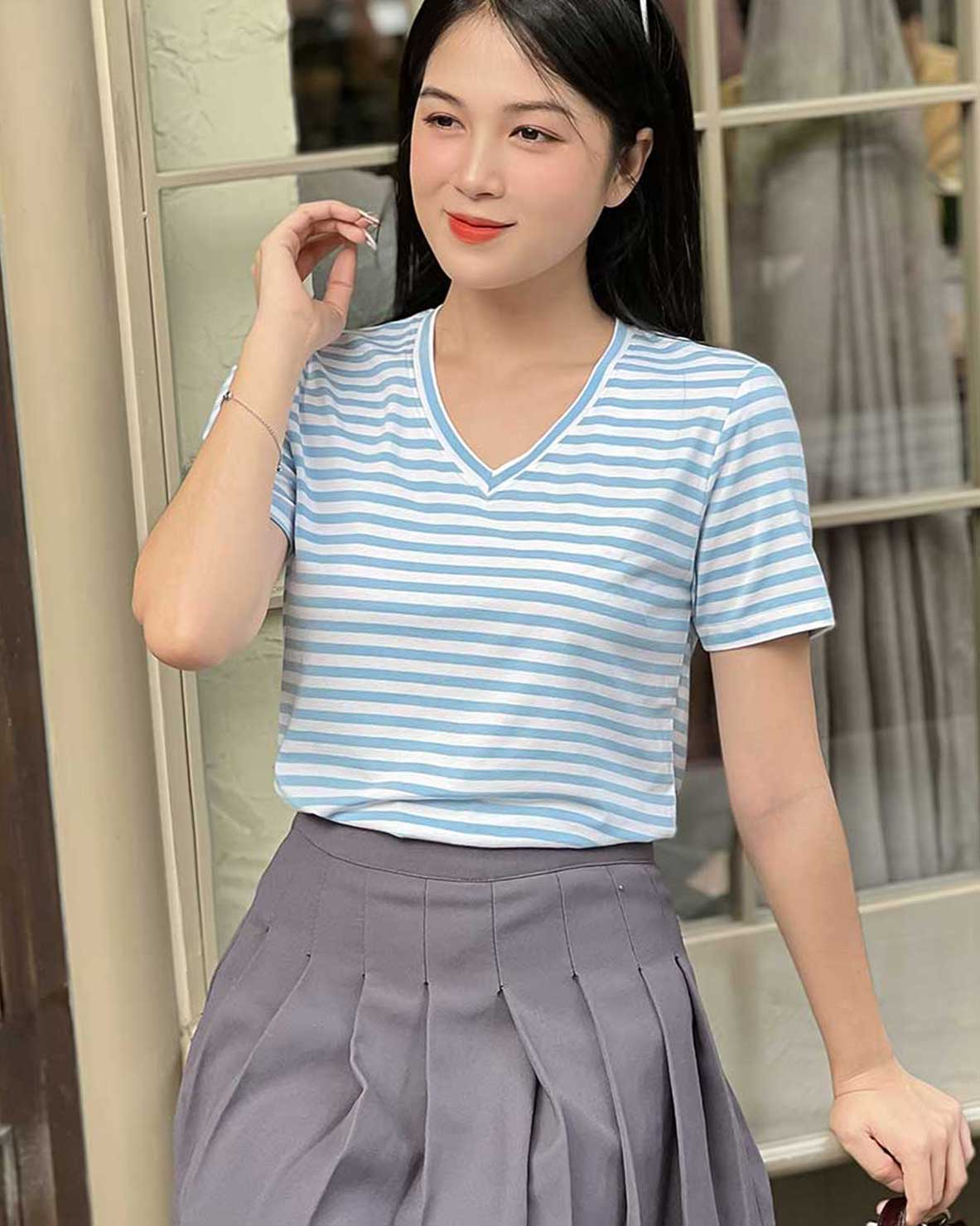 Áo thun nữ cổ tim - Sọc Xanh Trắng - BSA31