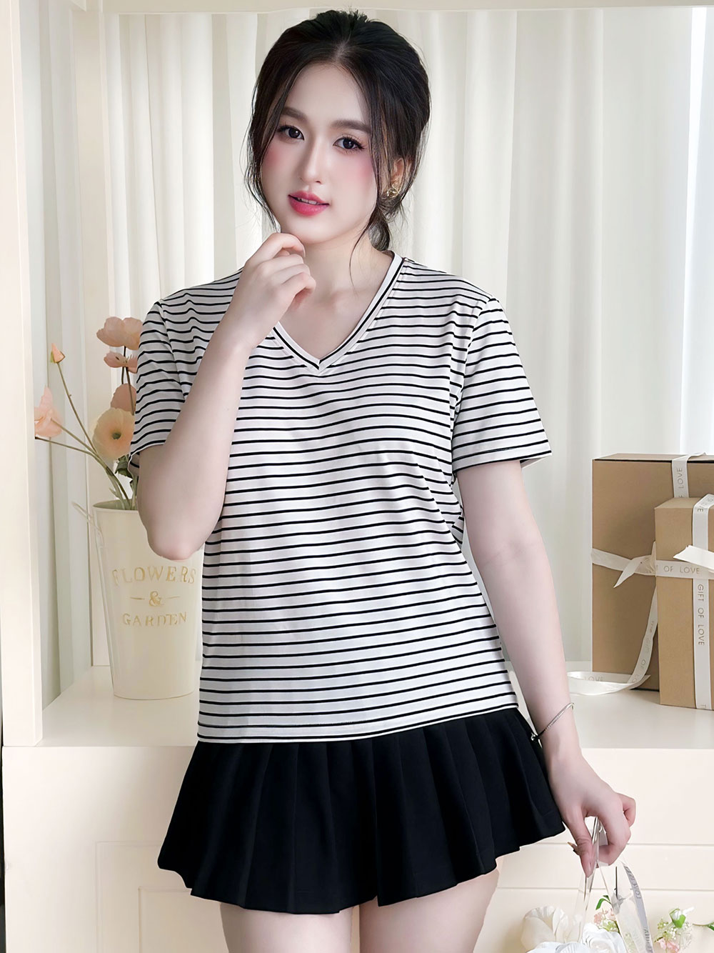 Áo thun cổ tim - Sọc Trắng đen - BSA19