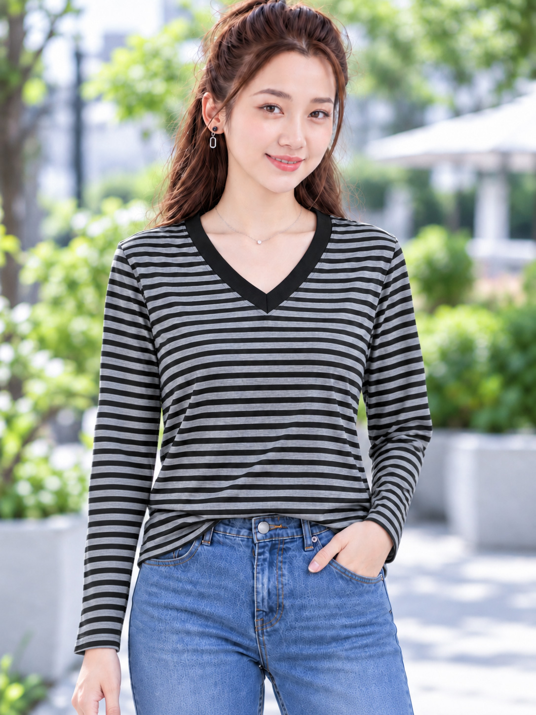 Áo thun nữ tay dài cổ V TOLI LHV18 – Form vừa dáng, Sọc ngang, Vải cotton co giãn 4 chiều mềm mịn