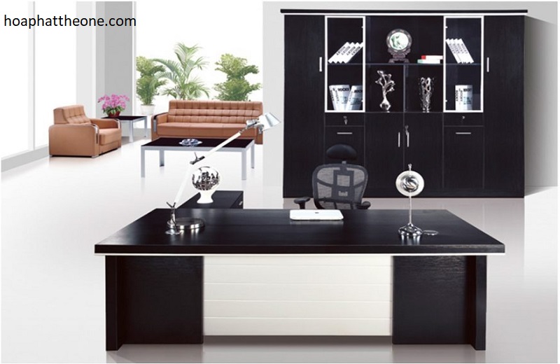 decor-ban-giam-doc