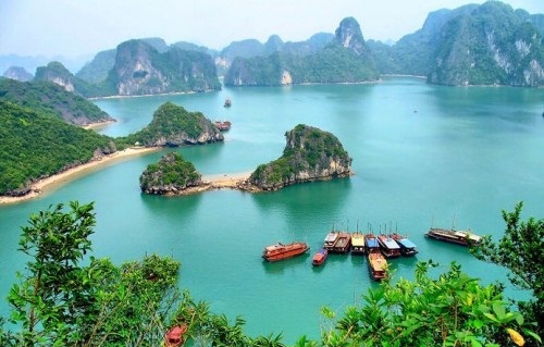 Top 10 điểm đến hấp dẫn du khách ở Việt Nam