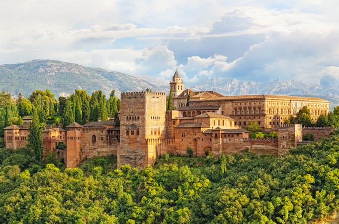 Alhambra Palace – một phần kí ức của Tây Ban Nha.
