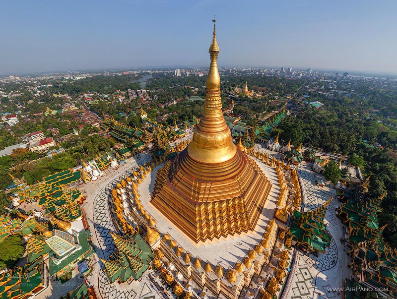 Chiêm ngưỡng vẻ đẹp ngôi chùa dát vàng và kim cương ở Myanmar