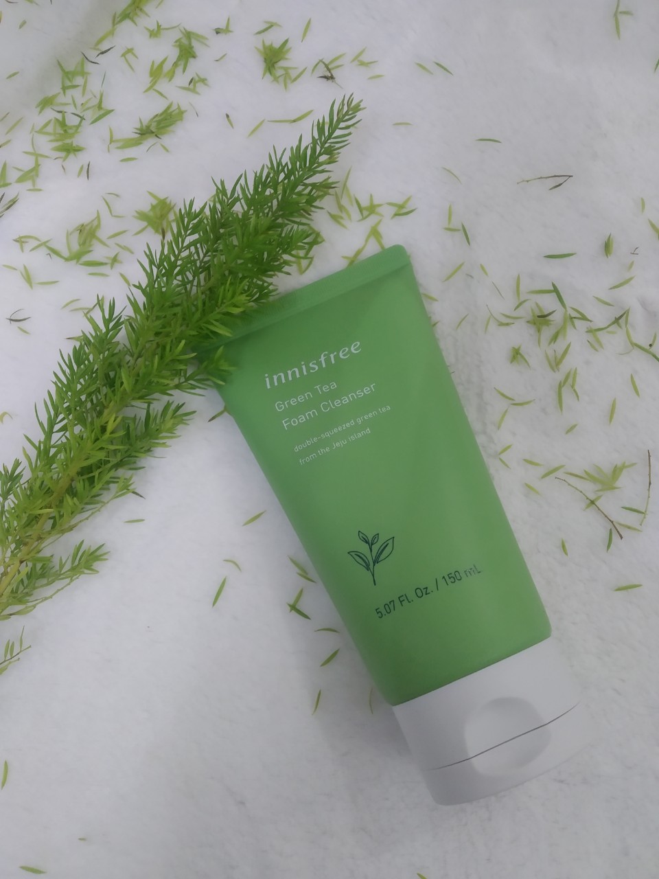 Sữa Rửa Mặt Chiết Xuất Trà Xanh Innisfree Green Tea Cleansing Foam (2019)