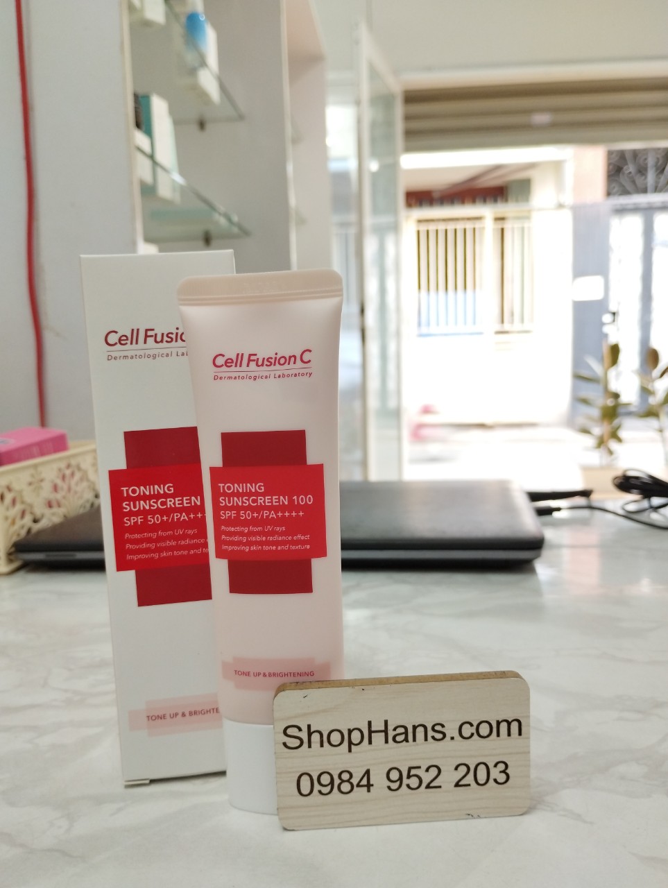 Kem chống nắng cell fusion c toning sunscreen