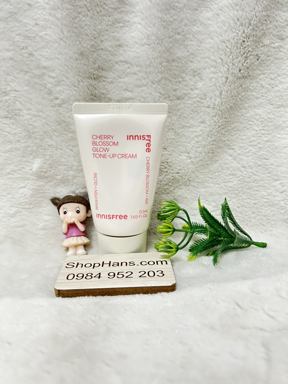 Kem dưỡng nâng tone da innisfree jeju cherry blossom tone-up cream (mẫu mới năm 2023))