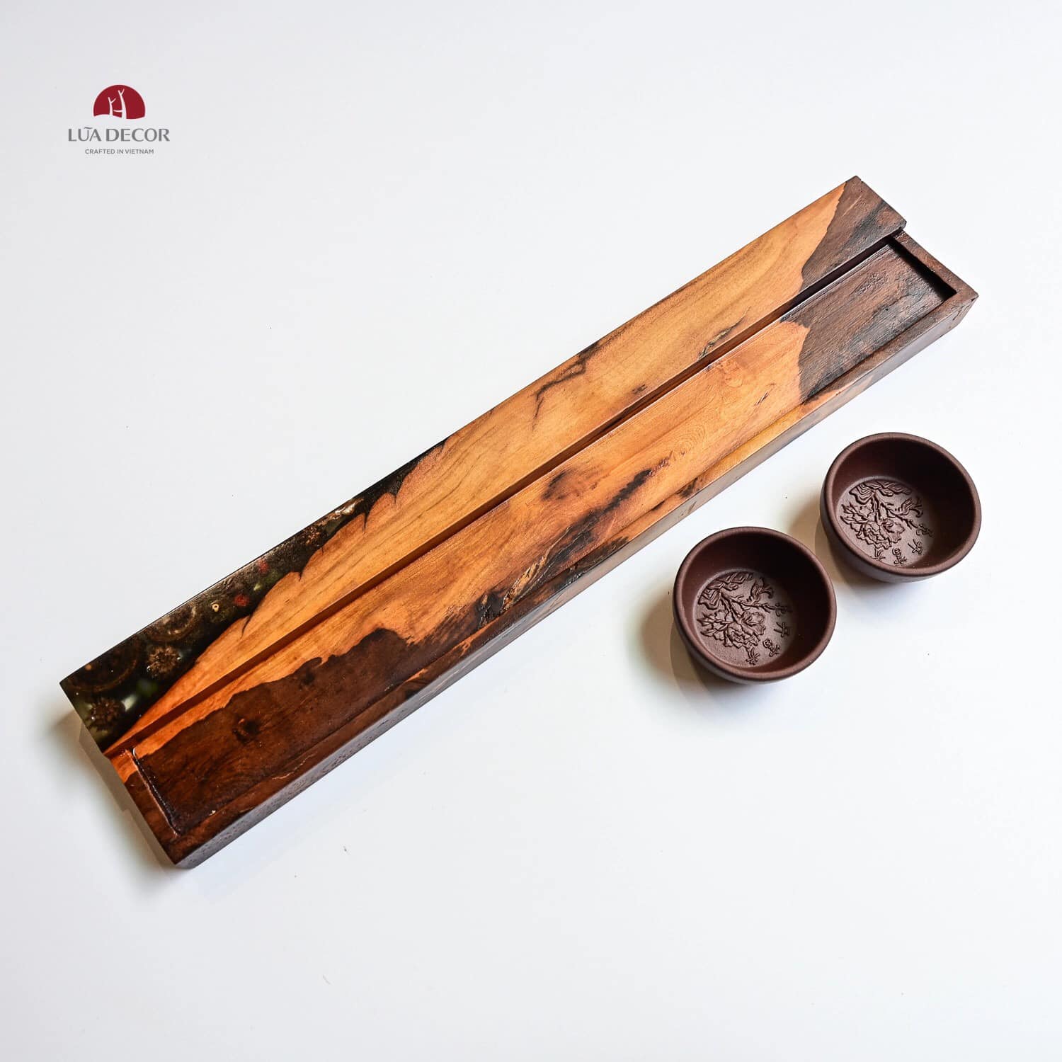 KHAY LŨA SONG SỤ EPOXY - TRANG SỨC HIỆN ĐẠI CHO MỘT BUỔI TRÀ HÀN HUYÊN