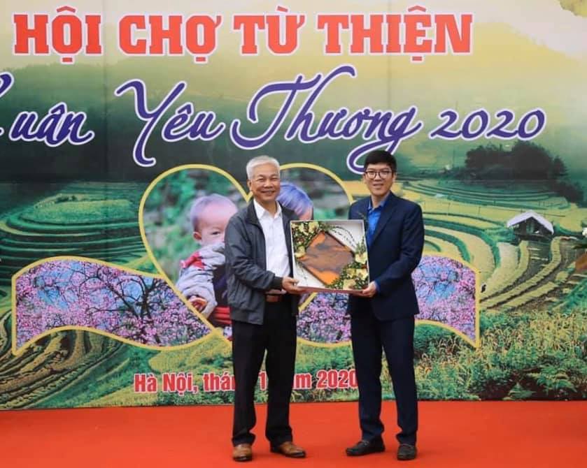 Hội chợ từ thiện Xuân 2020 của Đoàn thanh niên EVN