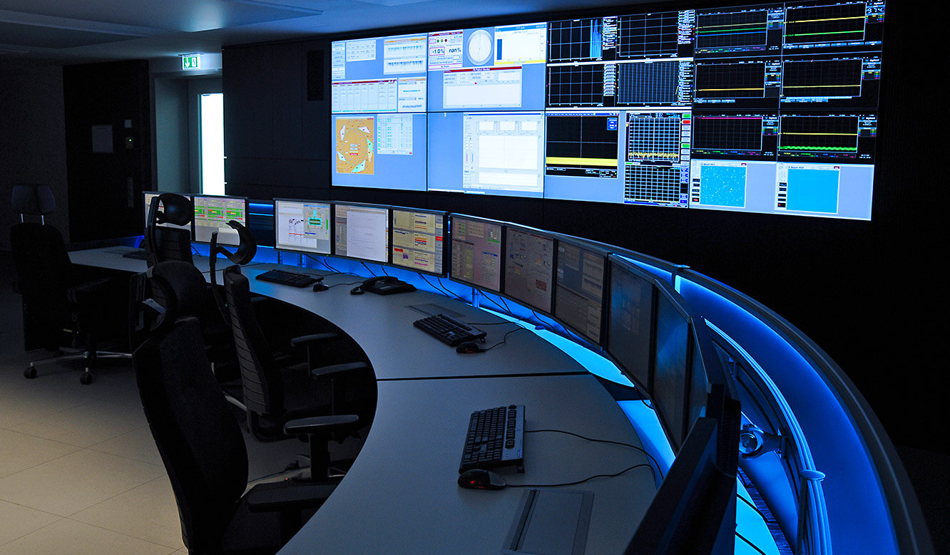 Màn Hình LCD Ngành Điện Lực - Giải Pháp Hiển Thị SCADA & Video Wall