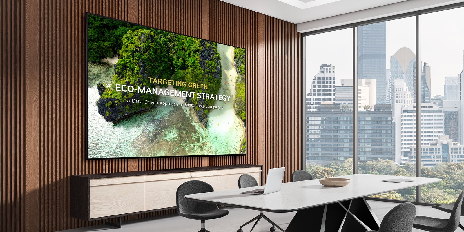 LG UL3Q_E Series: Revolutionizing Digital Signage with Ultra HD Excellence