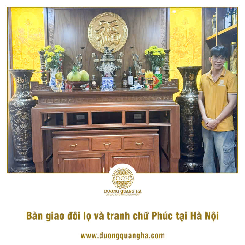 BÀN GIAO ĐÔI LỌ CAO 1M50 VÀ TRANH CHỮ PHÚC DÁT VÀNG TẠI HÀ NỘI